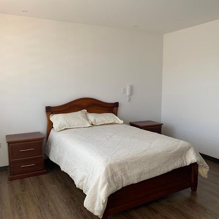Апартаменты Apartamento En Zona Exclusiva De Куэнка Экстерьер фото