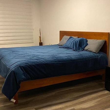 Апартаменты Apartamento En Zona Exclusiva De Куэнка Экстерьер фото